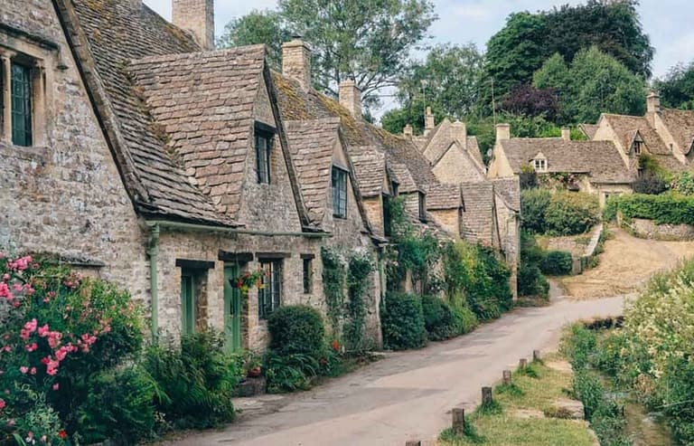 featured cotswolds